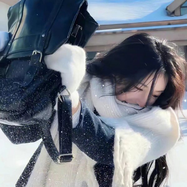 艳光四射